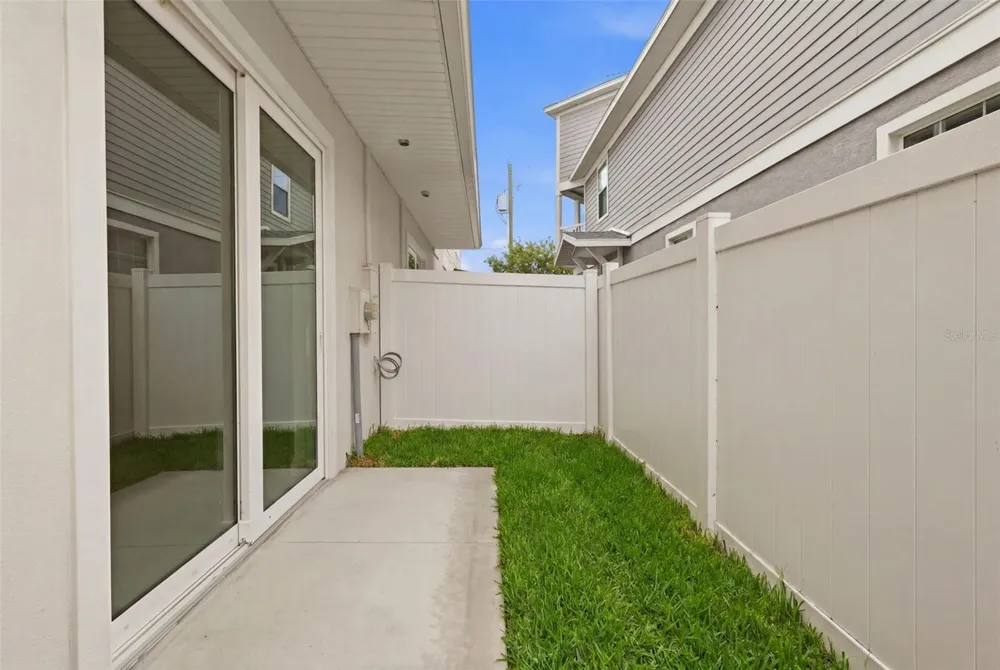 4208 W CARMEN STREET #C Tampa, FL 33609