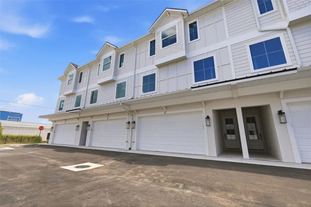 4208 W CARMEN STREET #C Tampa, FL 33609