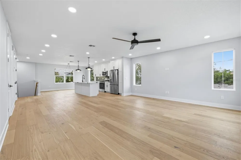 4208 W CARMEN STREET #D Tampa, FL 33609