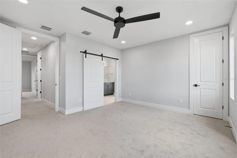 4208 W CARMEN STREET #D Tampa, FL 33609