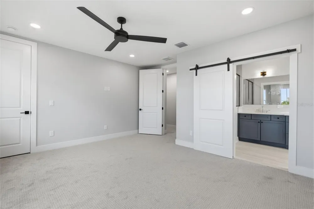 4208 W CARMEN STREET #D Tampa, FL 33609