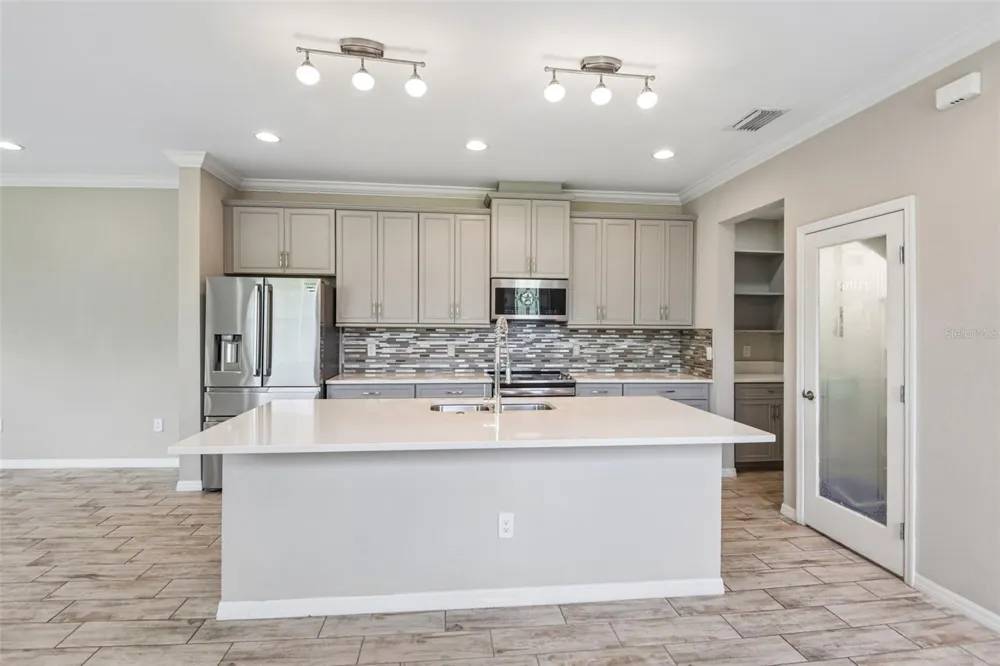 6706 ROCKY PARK STREET Tampa, FL 33625