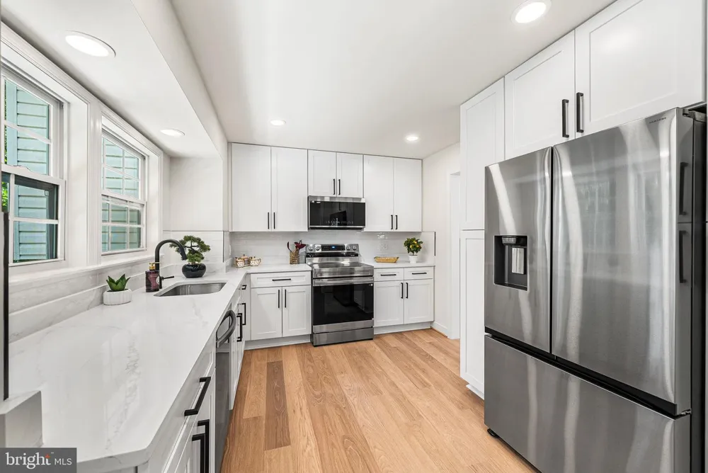 2308 WILLIAM AND MARY DRIVE Alexandria, VA 22308