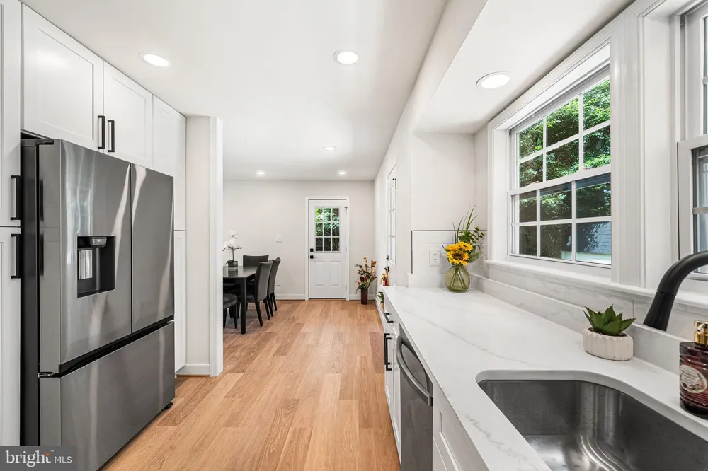 2308 WILLIAM AND MARY DRIVE Alexandria, VA 22308