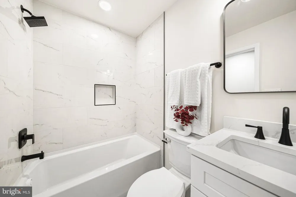 2308 WILLIAM AND MARY DRIVE Alexandria, VA 22308