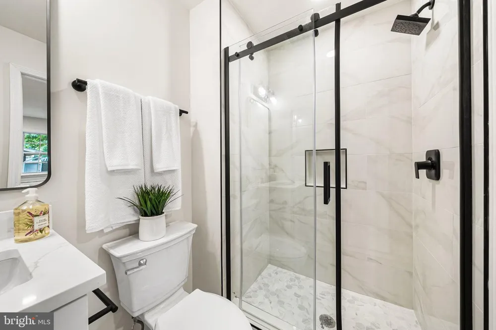 2308 WILLIAM AND MARY DRIVE Alexandria, VA 22308