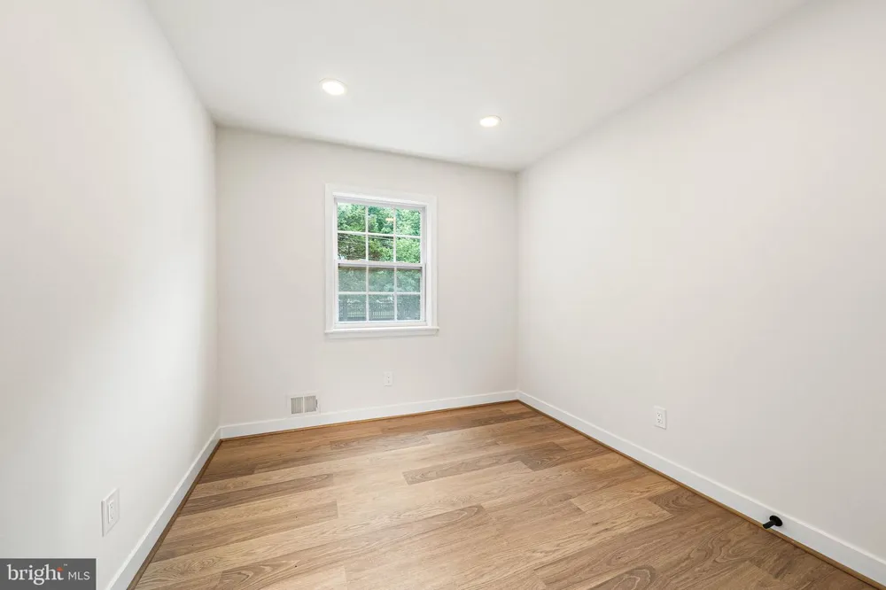 2308 WILLIAM AND MARY DRIVE Alexandria, VA 22308