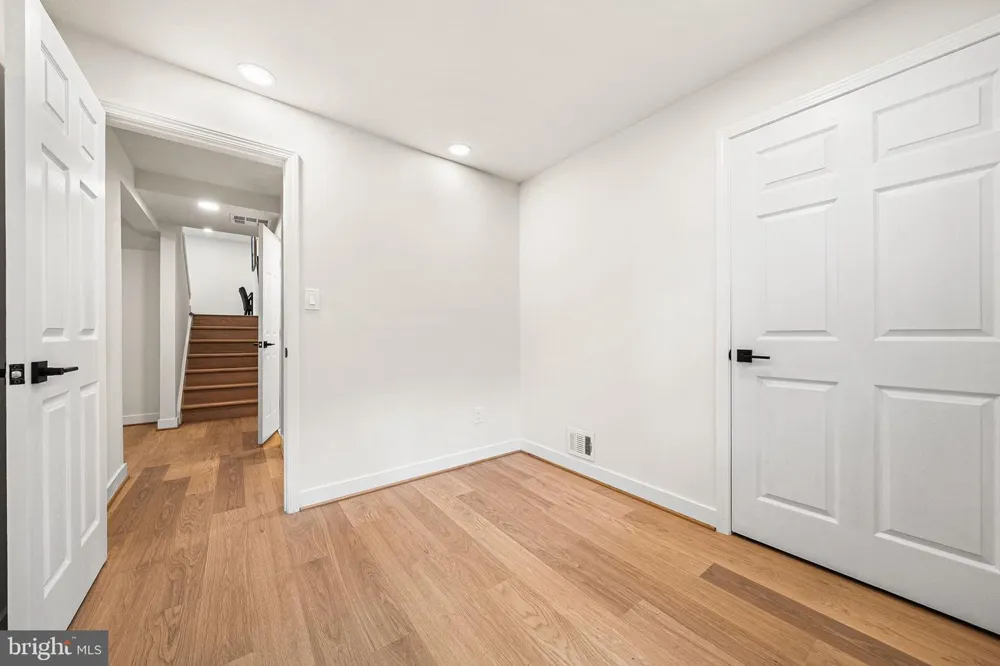 2308 WILLIAM AND MARY DRIVE Alexandria, VA 22308