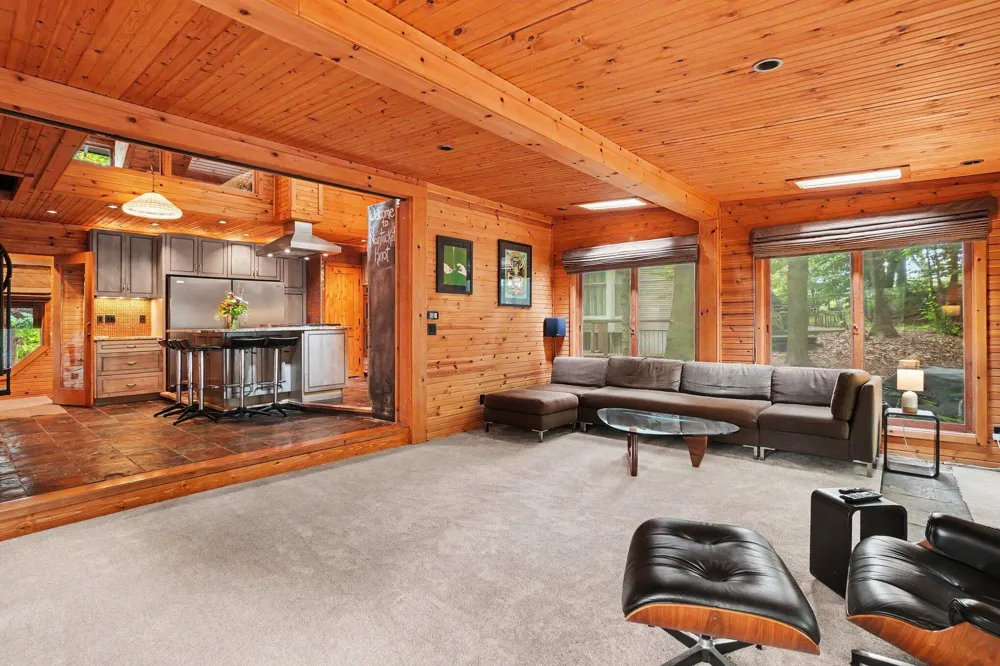 20 Crescent Hill Grand Haven, MI 49417