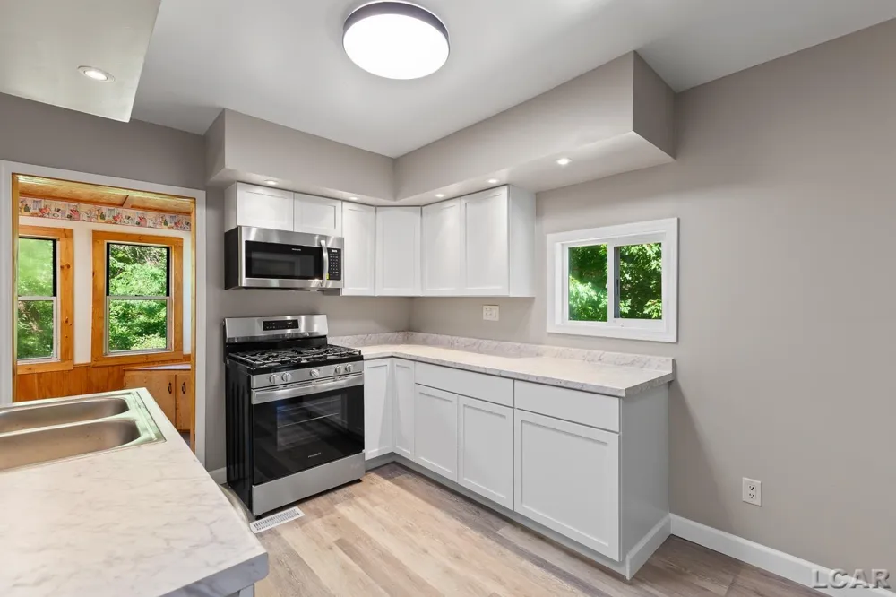 120 Sherman Street Brooklyn Village, MI 49286