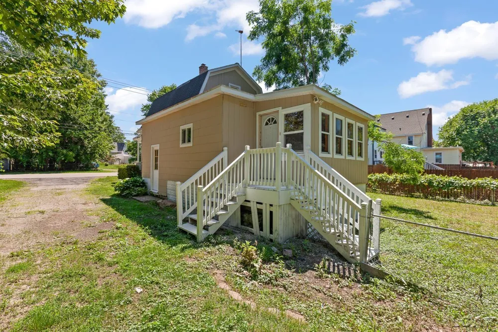 120 Sherman Street Brooklyn Village, MI 49286
