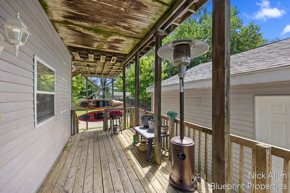 158 Wilson Street Coloma City, MI 49038