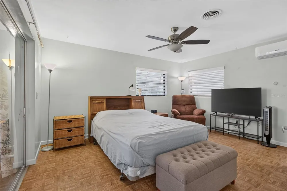 2012 RIPON DRIVE Clearwater, FL 33764