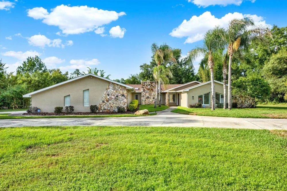 7487 RIVER COUNTRY DRIVE Weeki Wachee, FL 34607