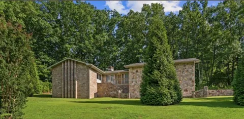 3630 Elder Mountain Road