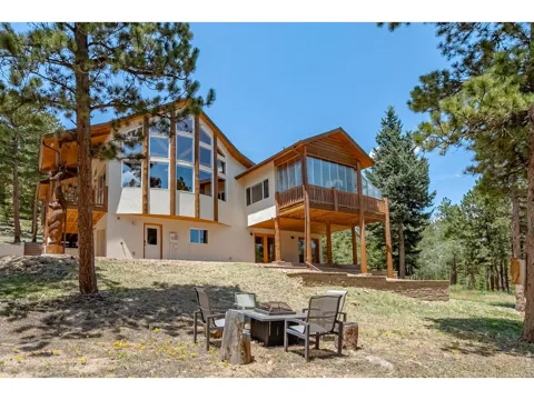 221 Rockledge Circle