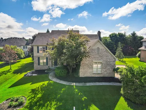 17733 Rolling Woods Circle