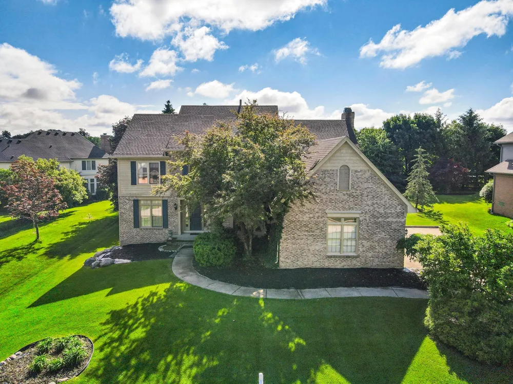 17733 Rolling Woods Circle Northville, MI 48168