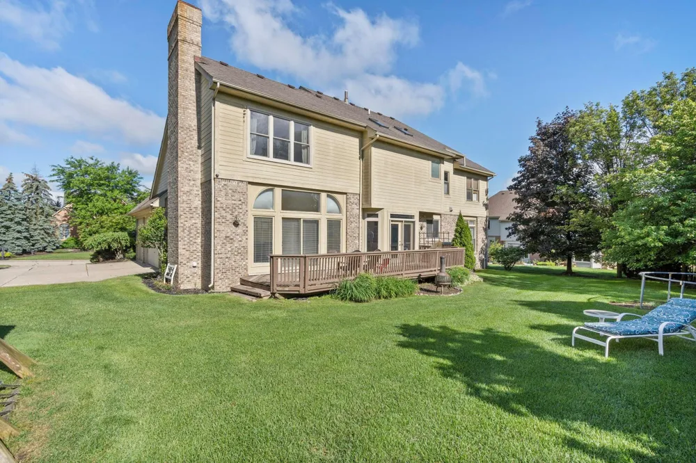 17733 Rolling Woods Circle Northville, MI 48168