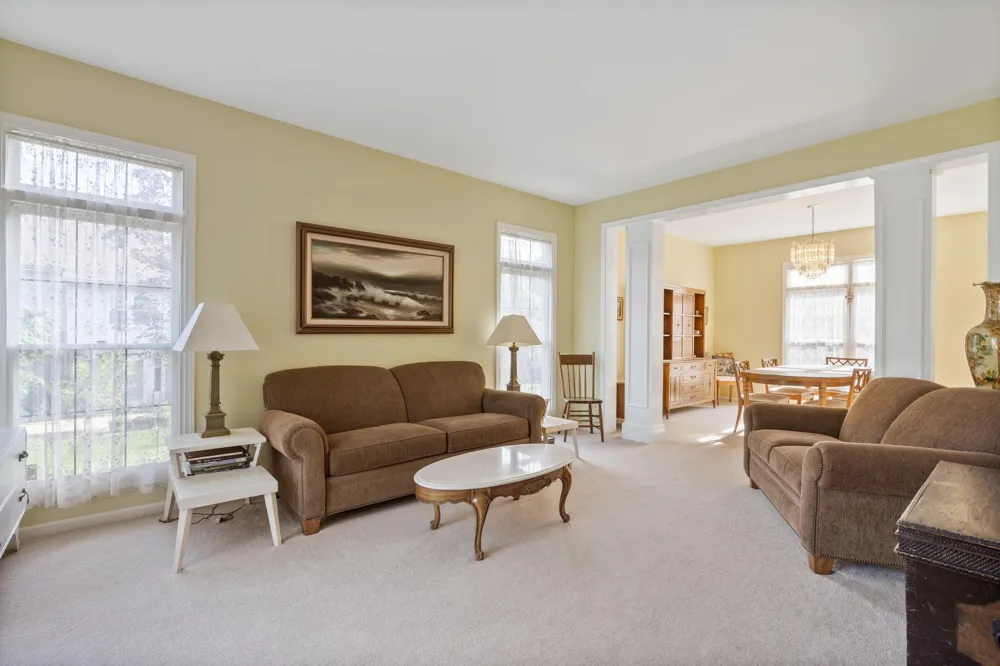 17733 Rolling Woods Circle Northville, MI 48168
