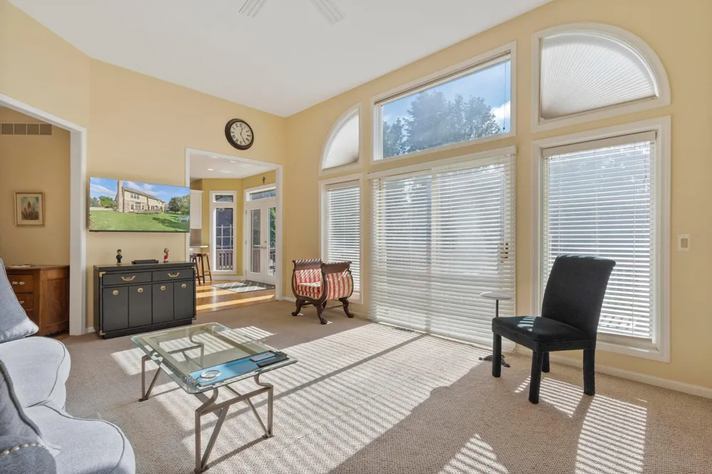 17733 Rolling Woods Circle Northville, MI 48168