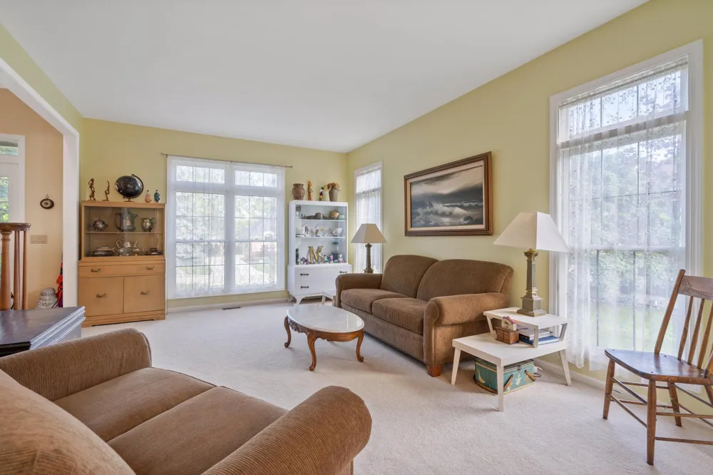 17733 Rolling Woods Circle Northville, MI 48168