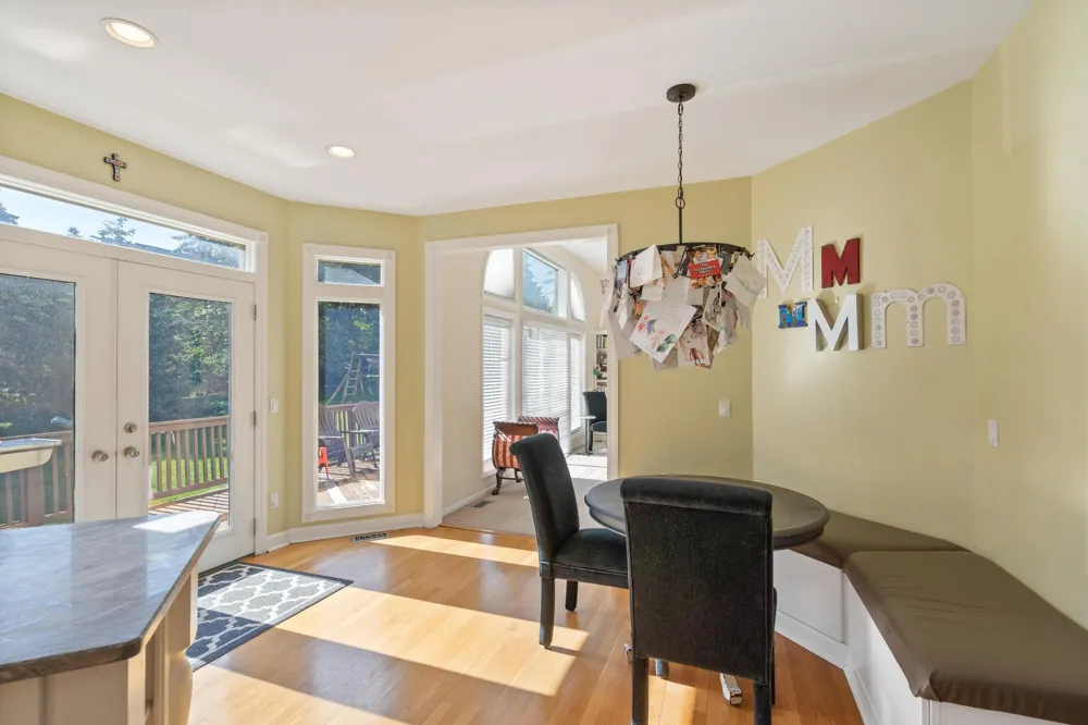 17733 Rolling Woods Circle Northville, MI 48168