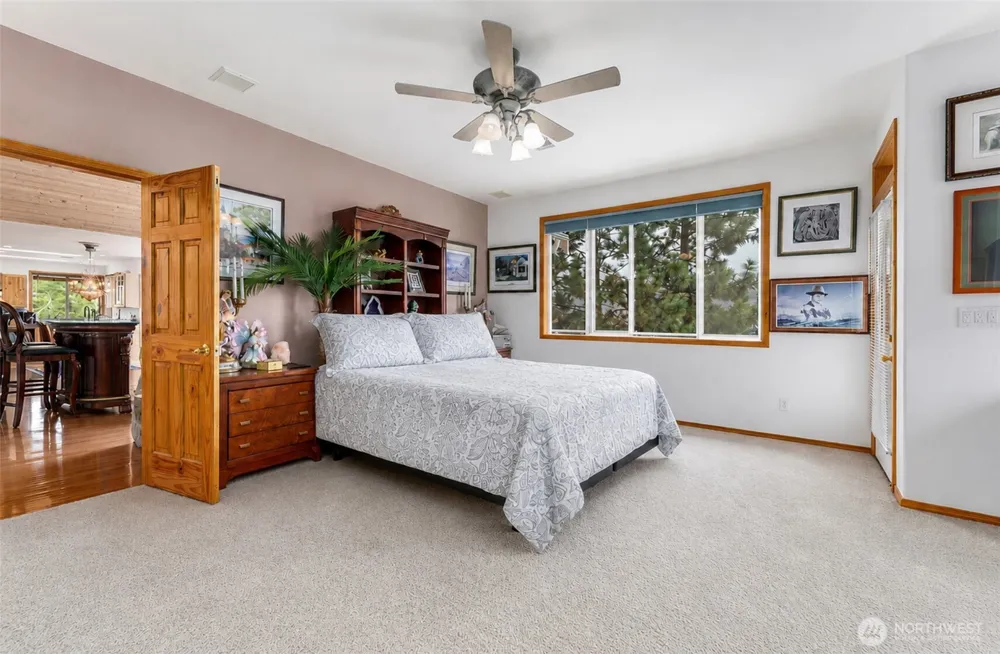 7371 Ridgeview Drive Chelan, WA 98816