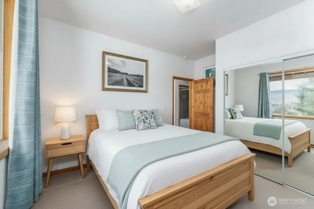 7371 Ridgeview Drive Chelan, WA 98816