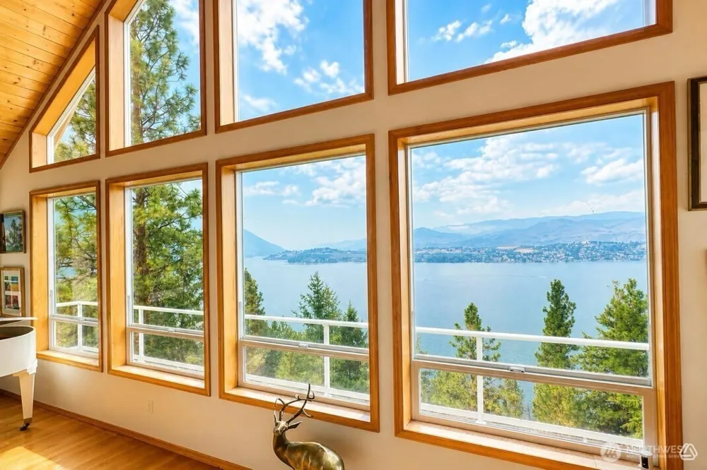 7371 Ridgeview Drive Chelan, WA 98816