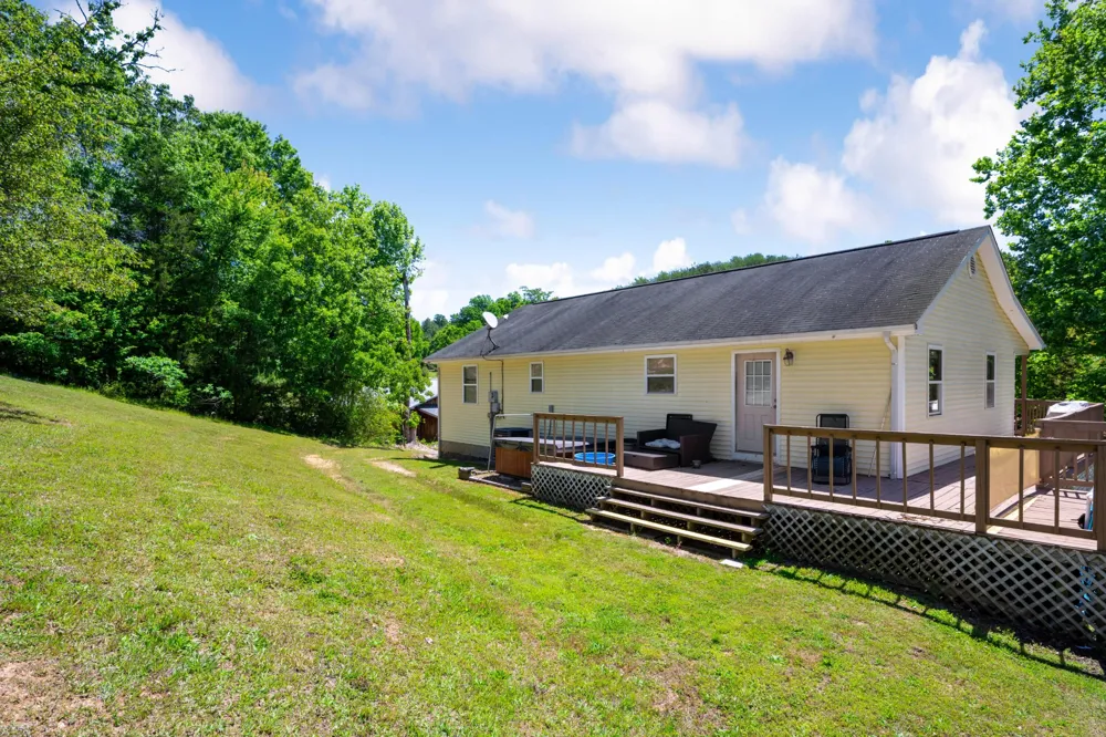 1045 Walnut Grove Church Road Dayton, TN 37321
