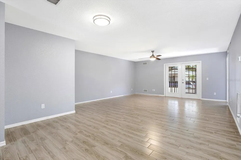 107 47TH AVENUE St Petersburg, FL 33703