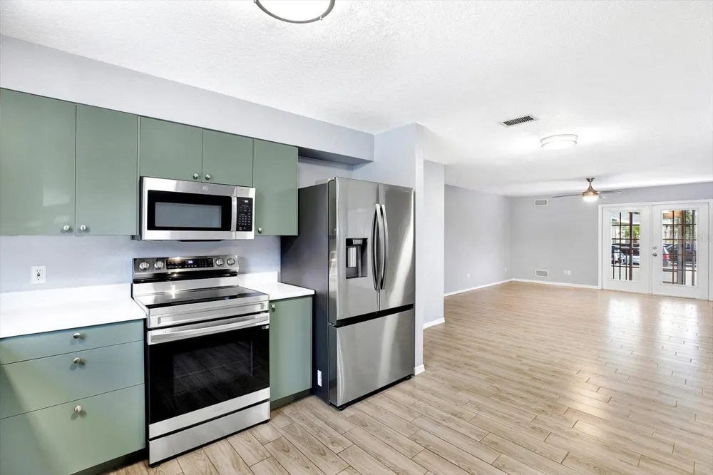 107 47TH AVENUE St Petersburg, FL 33703