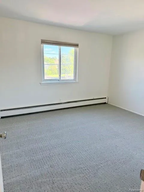 805 PLATE STREET #210 Rochester City, MI 48307