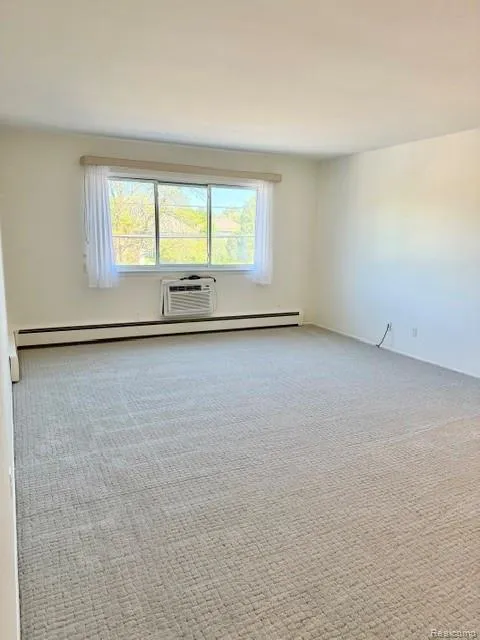 805 PLATE STREET #210 Rochester City, MI 48307