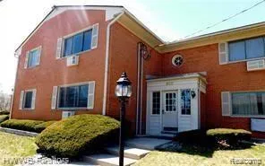 805 PLATE STREET #210 Rochester City, MI 48307