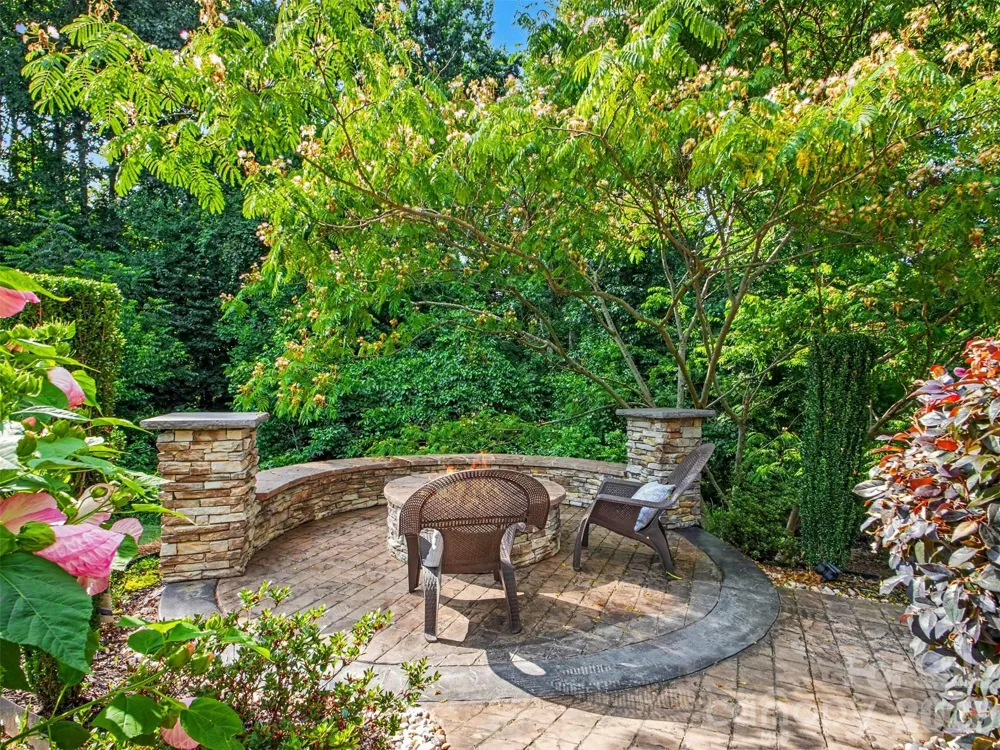 155 Wood Acre Drive Mooresville, NC 28115