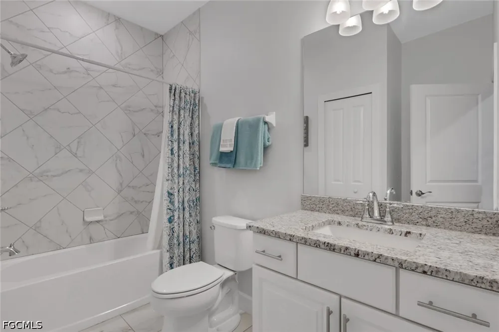 NE 8th Place Cape Coral, FL 33909