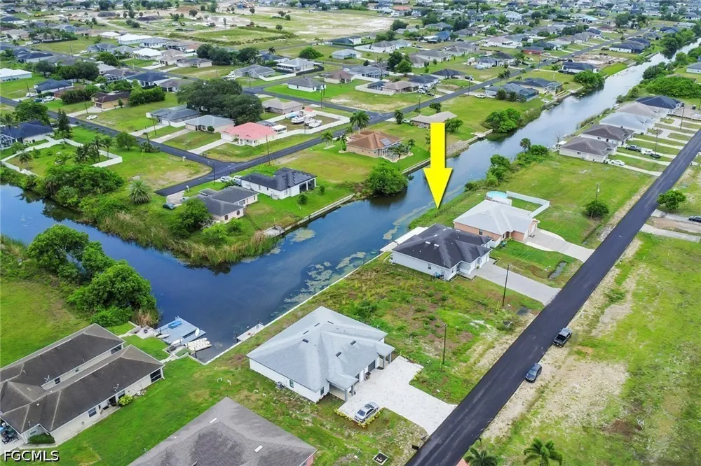 NE 8th Place Cape Coral, FL 33909