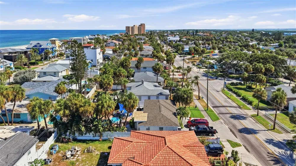 726 MANDALAY AVENUE Clearwater Beach, FL 33767