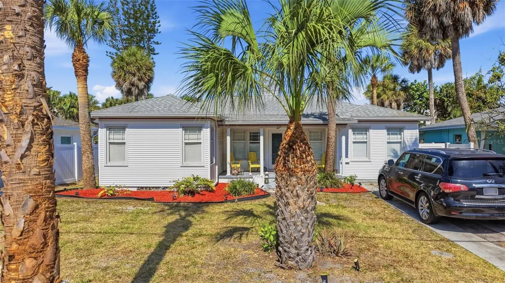 726 MANDALAY AVENUE Clearwater Beach, FL 33767