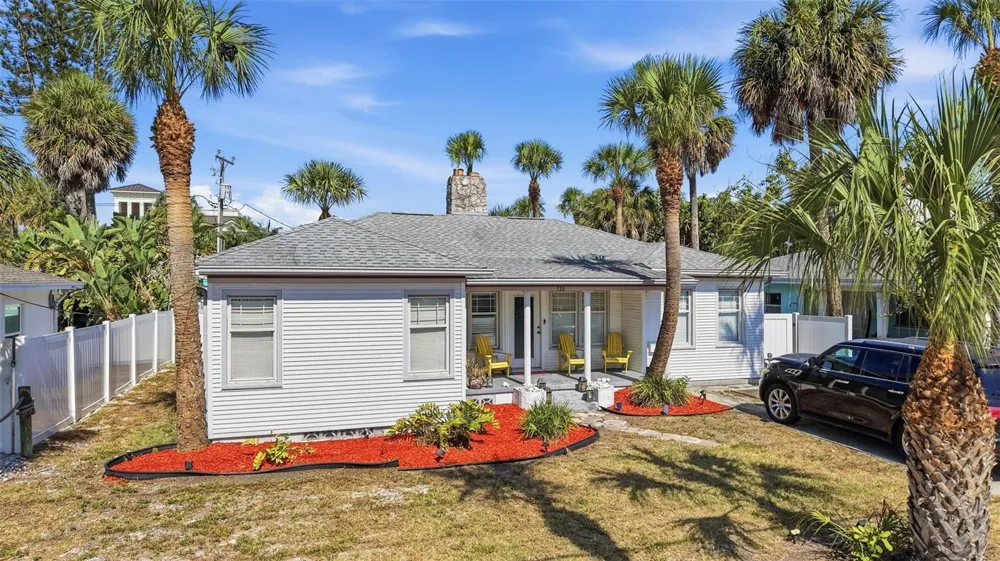 726 MANDALAY AVENUE Clearwater Beach, FL 33767