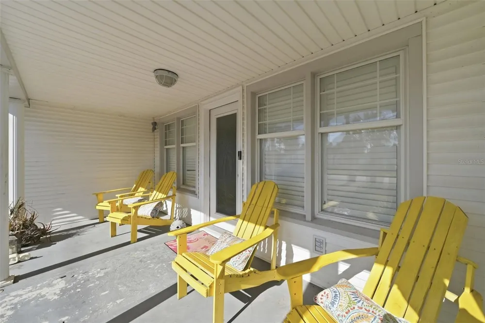 726 MANDALAY AVENUE Clearwater Beach, FL 33767