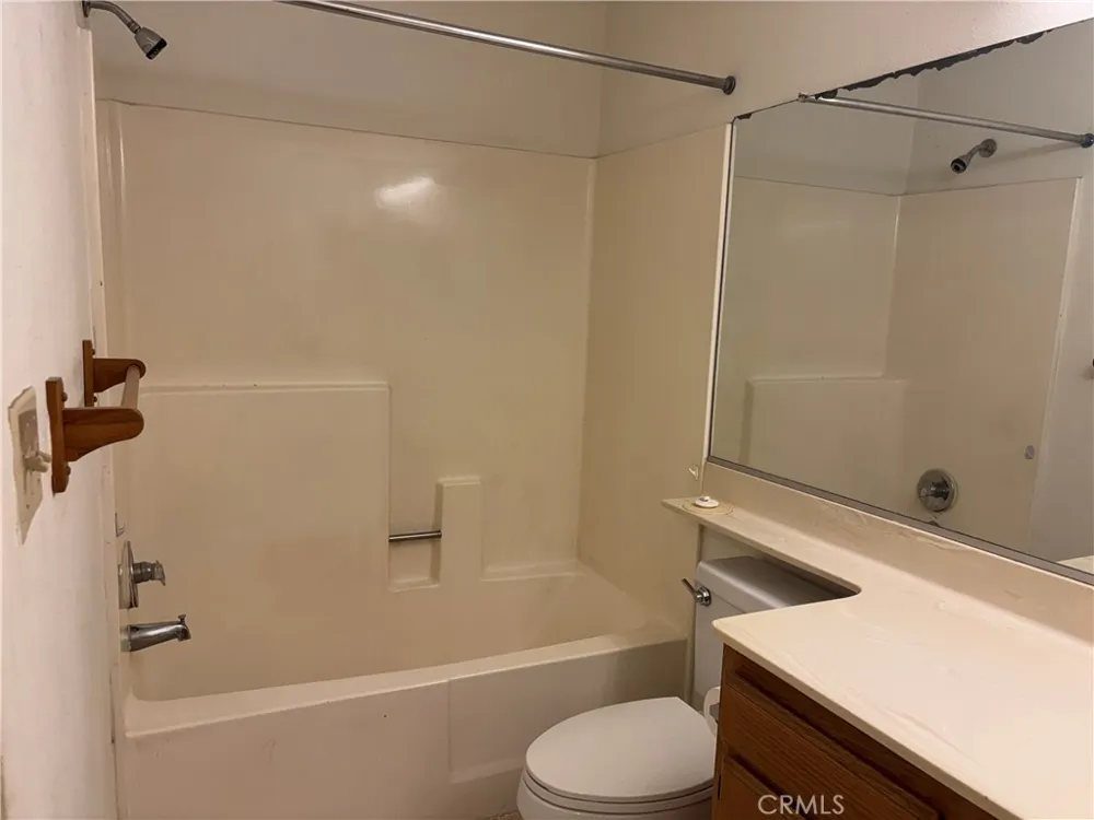 9714 Sepulveda #113 North Hills, CA 91343