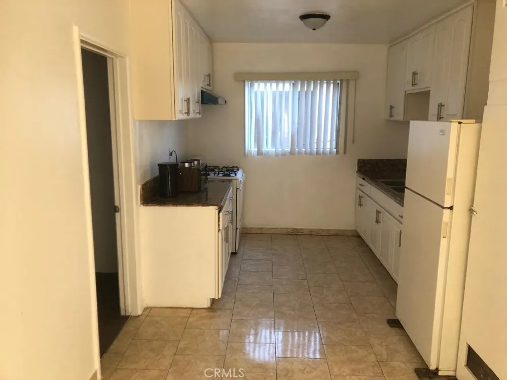 2026 S Ridgeley Los Angeles, CA 90016