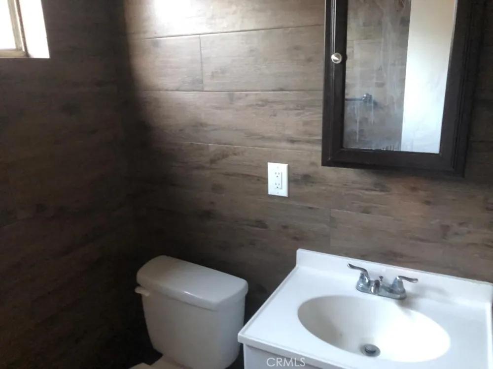 2026 S Ridgeley Los Angeles, CA 90016
