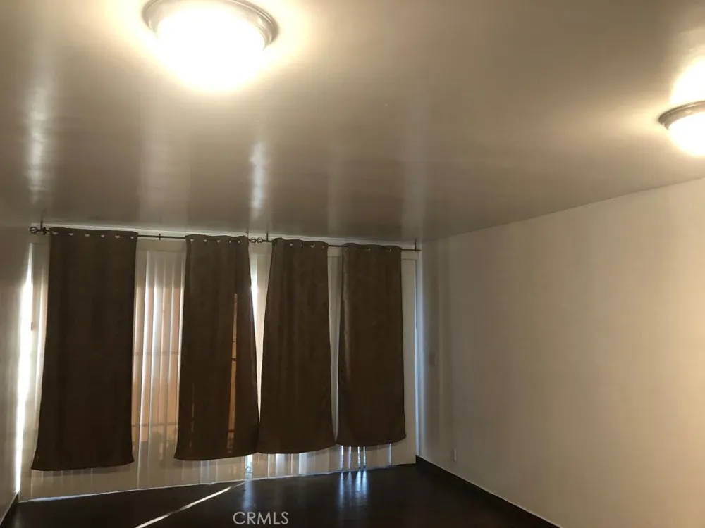 2026 S Ridgeley Los Angeles, CA 90016