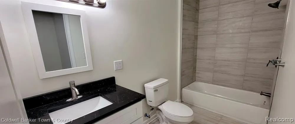 5881 Woodruff View Drive Brighton Township, MI 48116