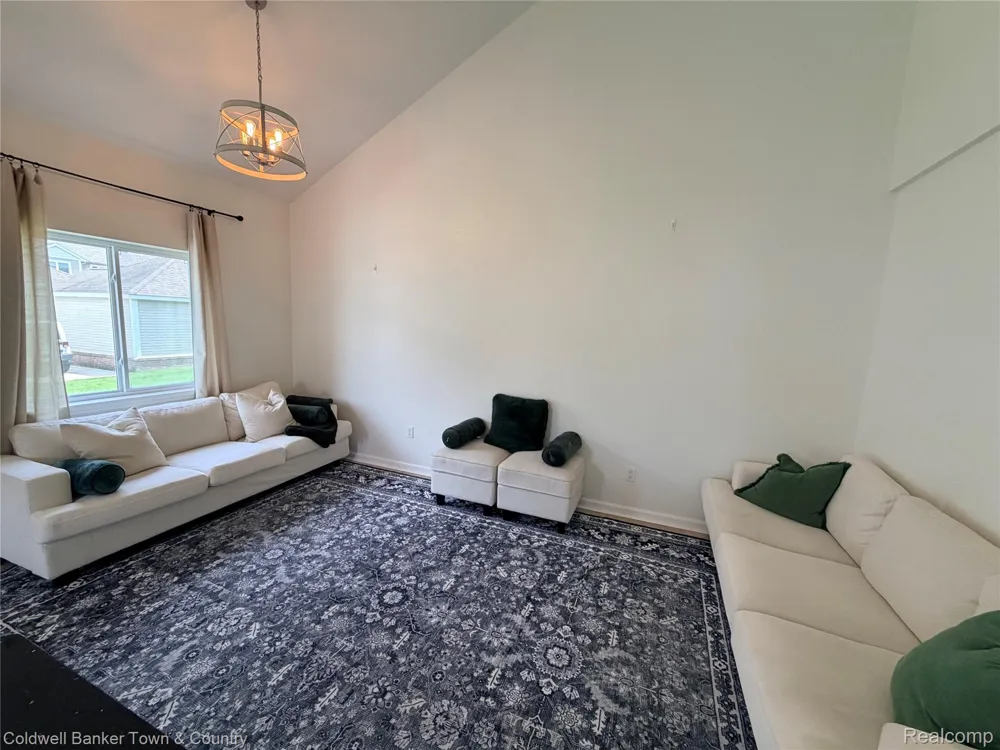 5881 Woodruff View Drive Brighton Township, MI 48116
