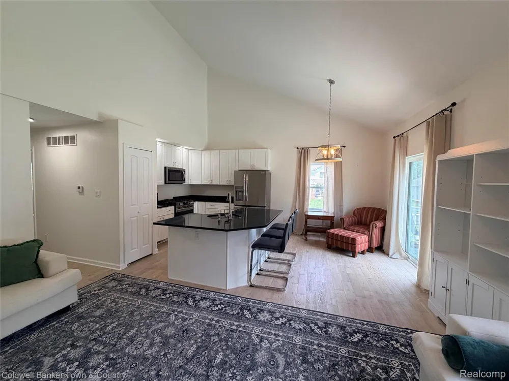 5881 Woodruff View Drive Brighton Township, MI 48116